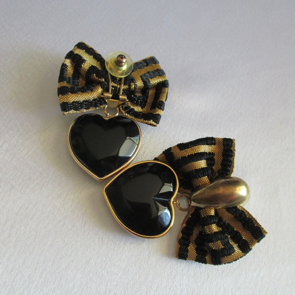 BLACK AND GOLD BOW/HEART EARRINGS - Picture 3 of 8